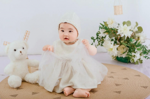 偃师宝宝吐奶后打嗝怎么办